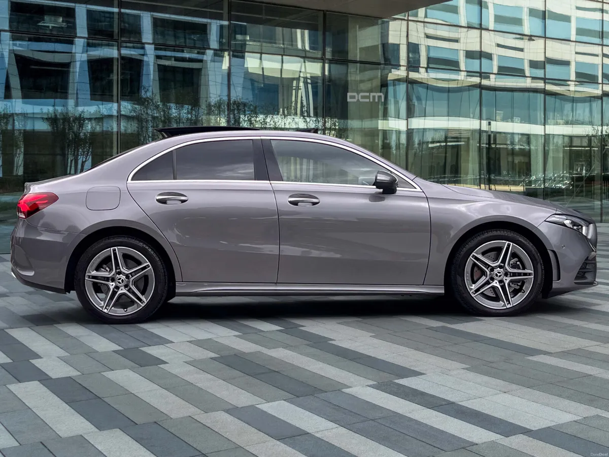 Mercedes Benz A250e AMG-Line Sedan *5k km&Panroof - Image 4