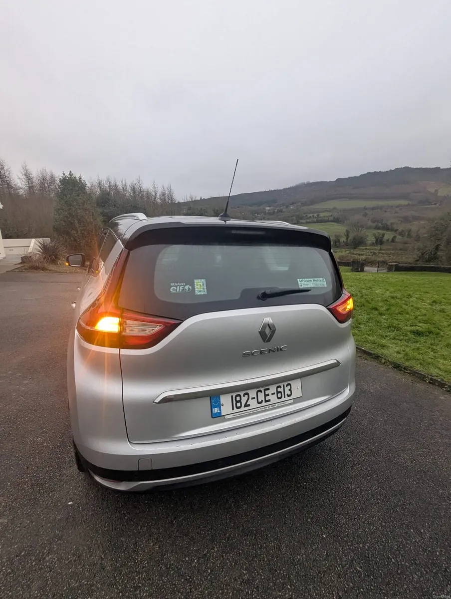 Renault Grand Scenic - Image 3