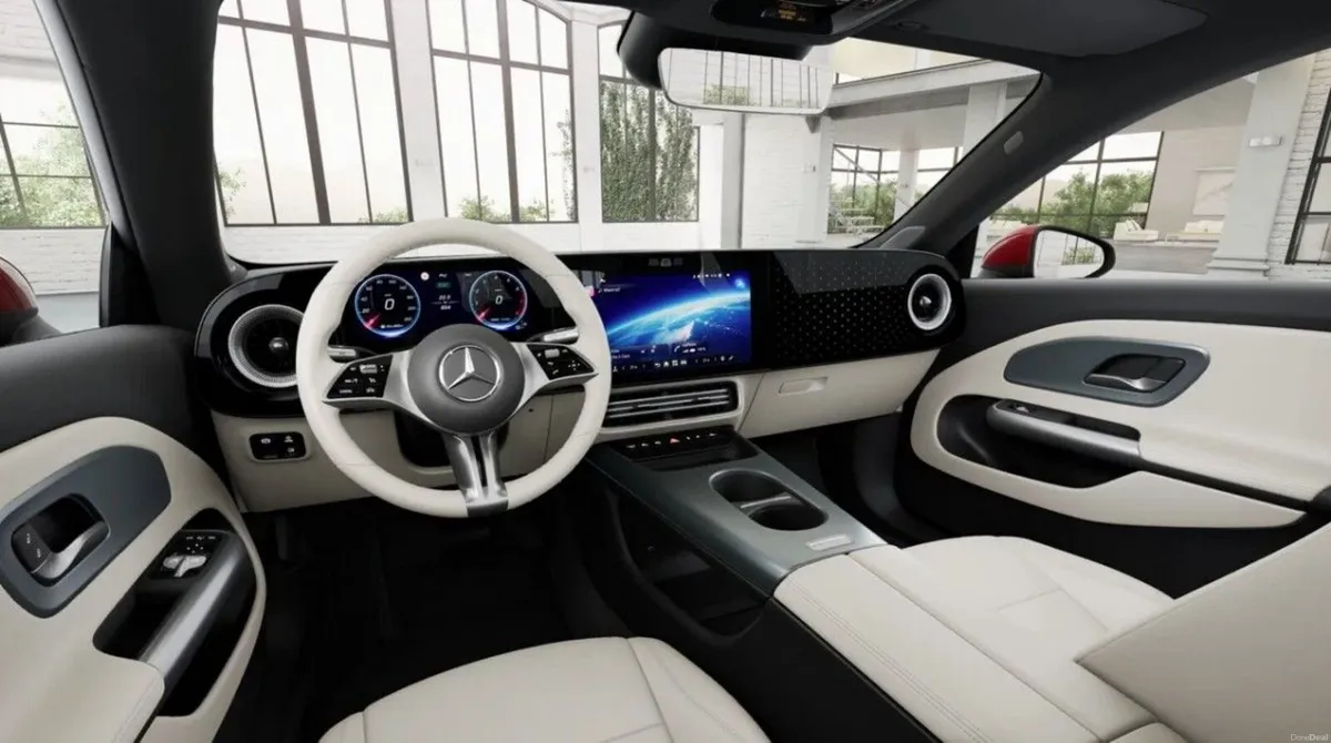 Mercedes-Benz CLA CLA 200 SALOON PROGRESSIVE LINE - Image 3
