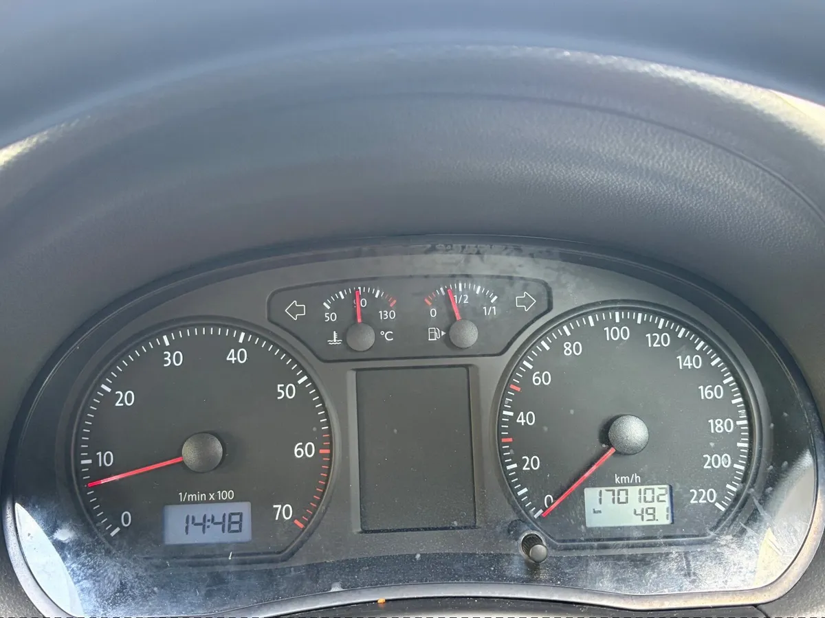 Volkswagen Polo 2006 - Image 2