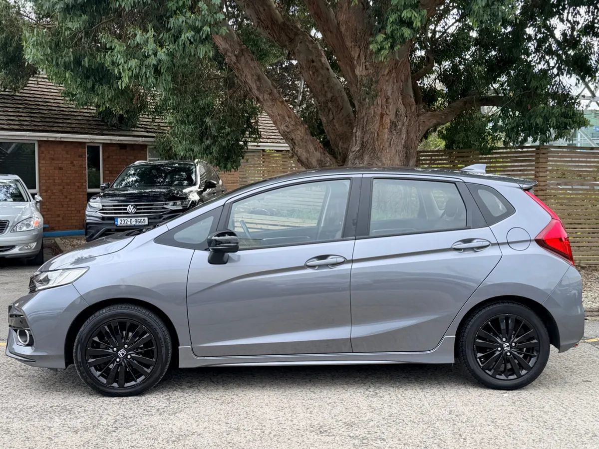 2019 Honda Jazz..LEATHER INTERIOR - Image 3