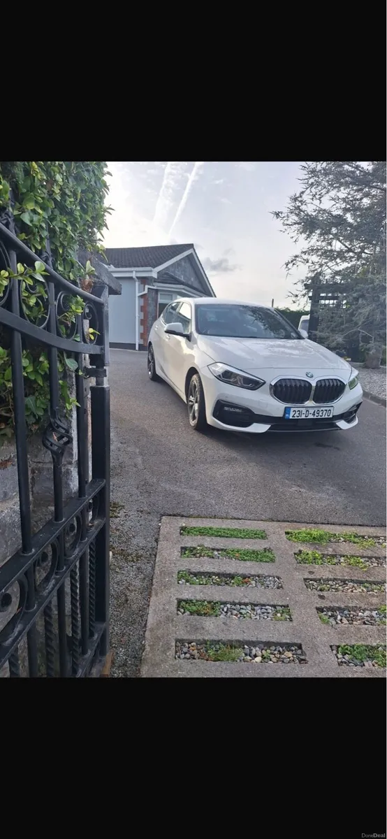 BMW 116 F40 D SPORT 114BHP 5DR AUTO - Image 1