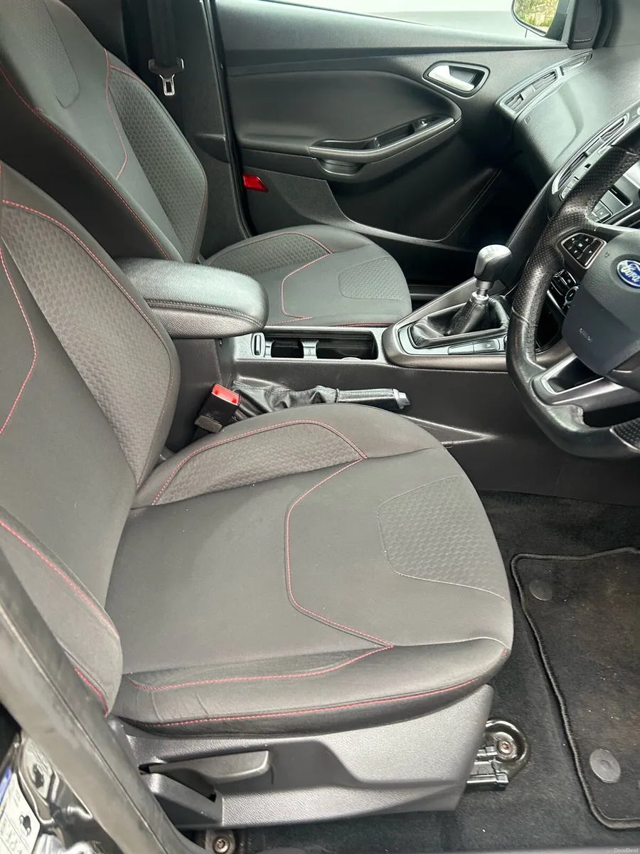 2018 FORD FOCUS 1.5 tdci ST LINE - Image 5
