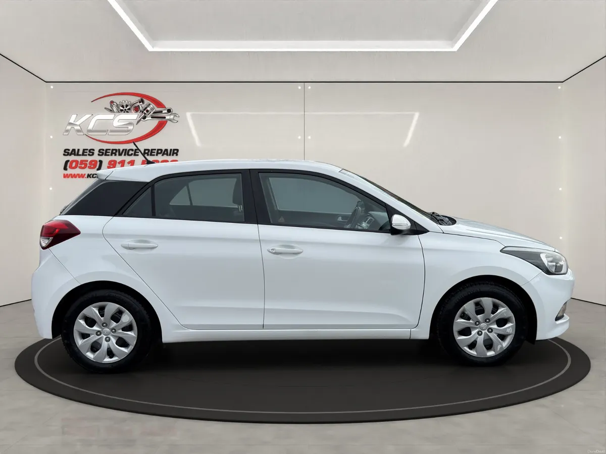 2017 Hyundai i20 - 1.2 Petrol - Like New - New NCT - Image 5