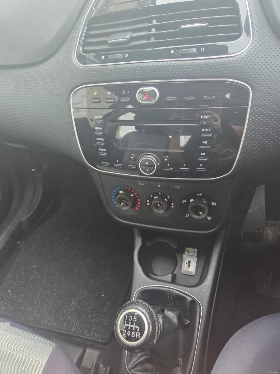 Fiat Punto 2011 - Image 5
