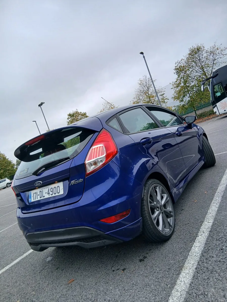 2015 Ford Fiesta ST line nct 06/2027 tax 11/2027 - Image 4