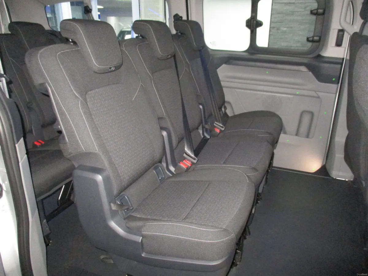 2026 FORD TRANSIT KOMBI 2.5 PHEV 9 SEATER - Image 6
