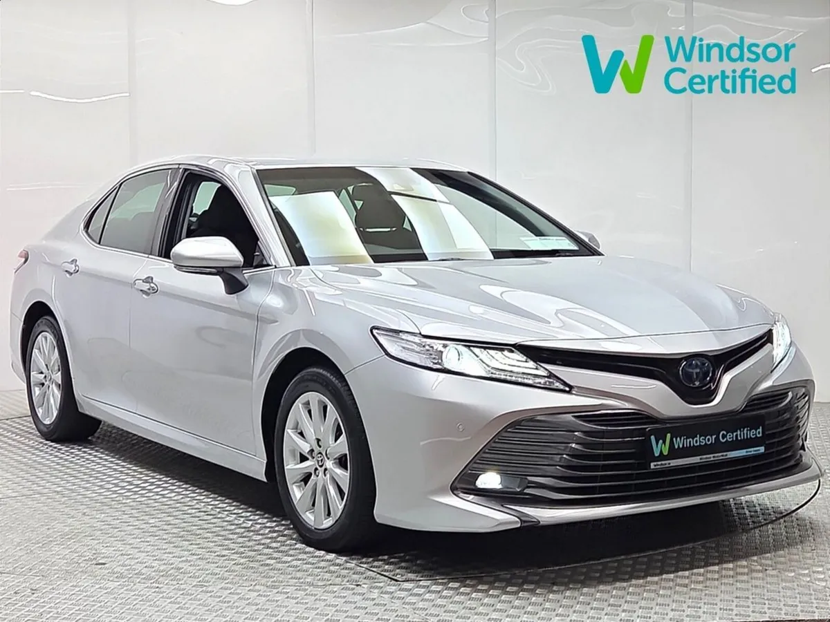 Toyota Camry Hybrid G - Image 1