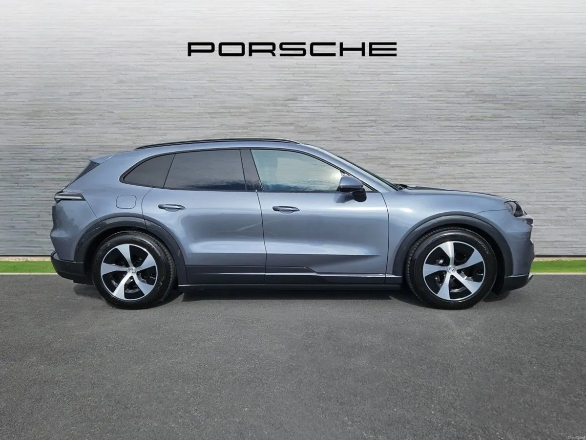 Porsche Cayenne Electric - Image 4