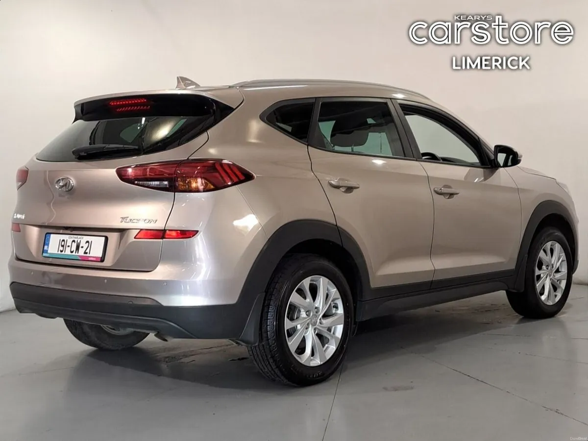 Hyundai Tucson 2WD Executive Petrol - Image 3