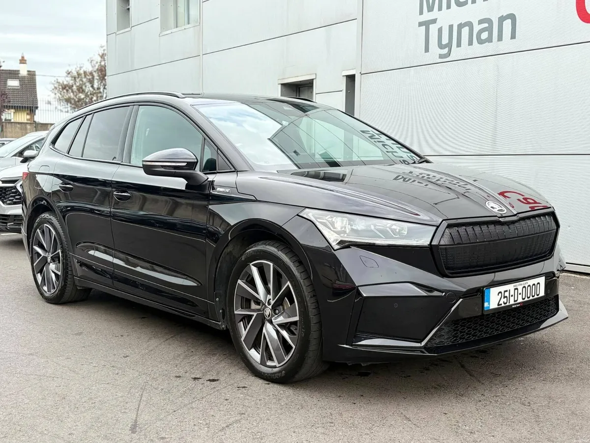2025 Skoda Enyaq 85X Sportline, Carplay, 20" Alloy - Image 6