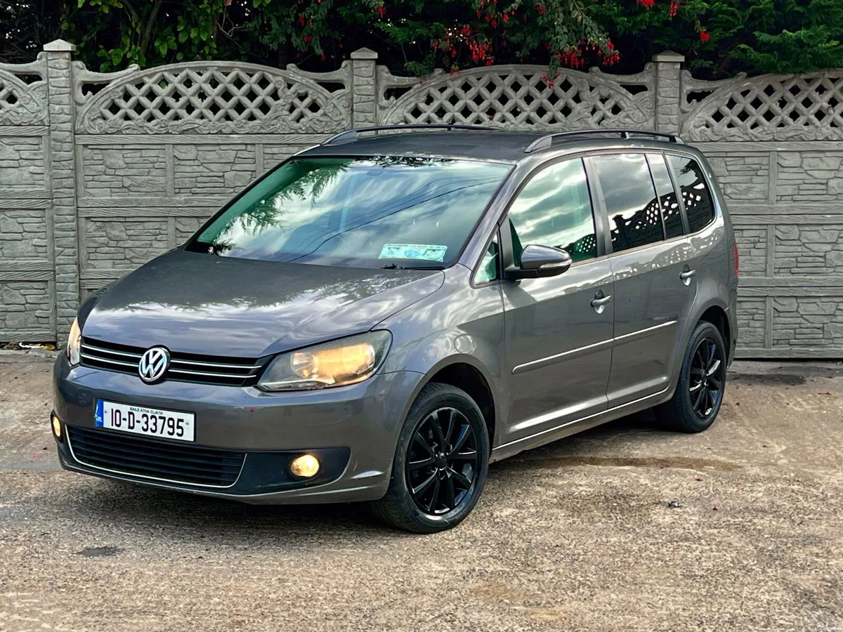 Vw touran 1.6 diesel Bluemotion 2010 - Image 1