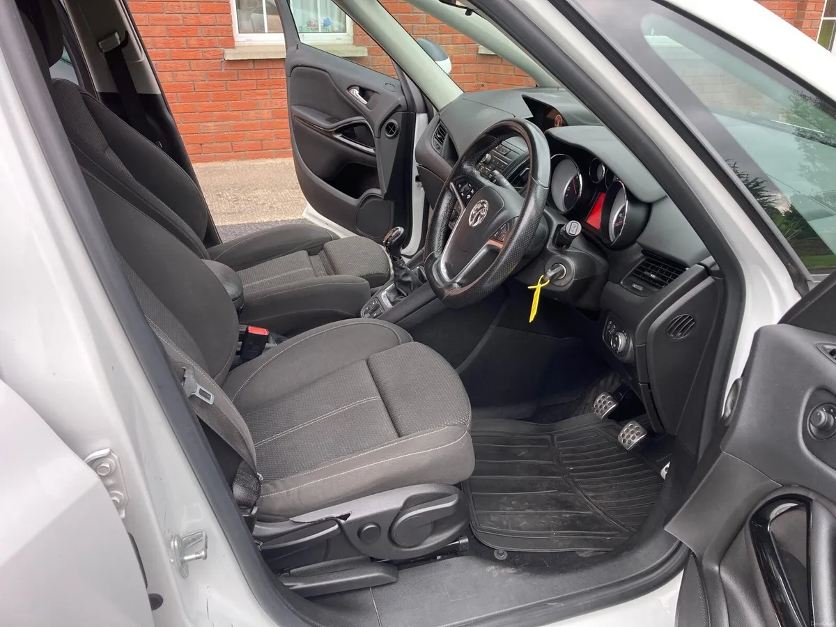 Vauxhall Zafira SRI 2016 New NCT and Tax - Image 5