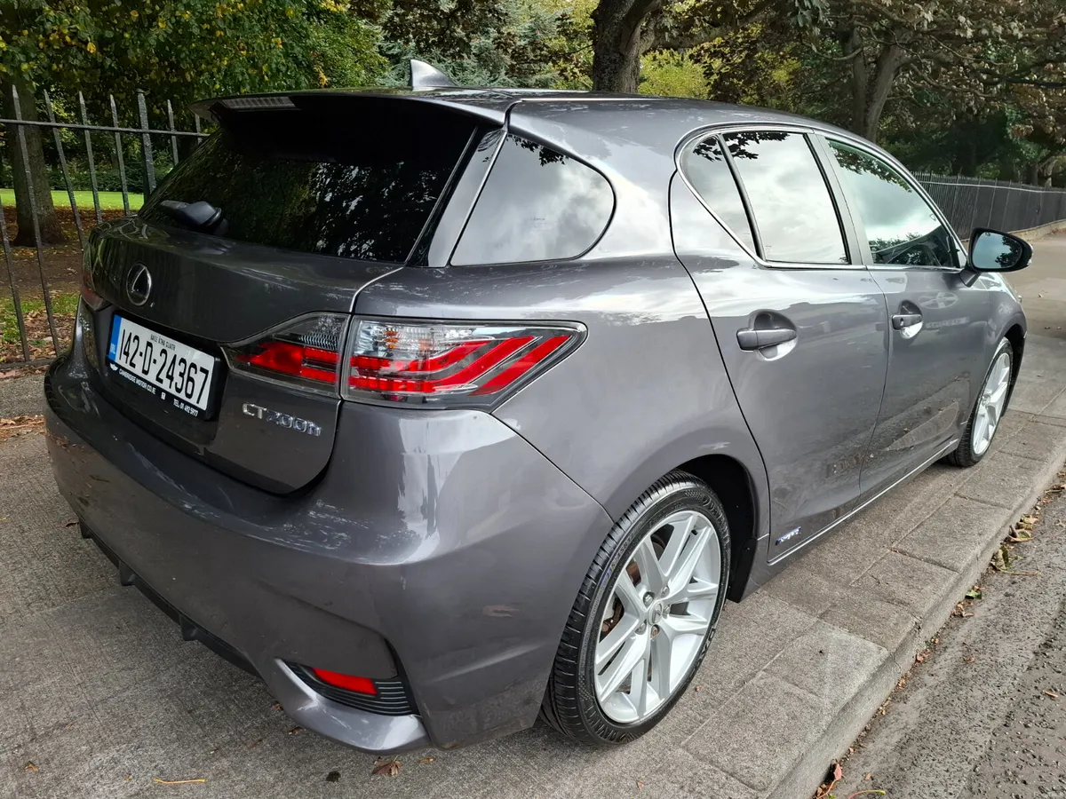Lexus CT 2014 - Image 5