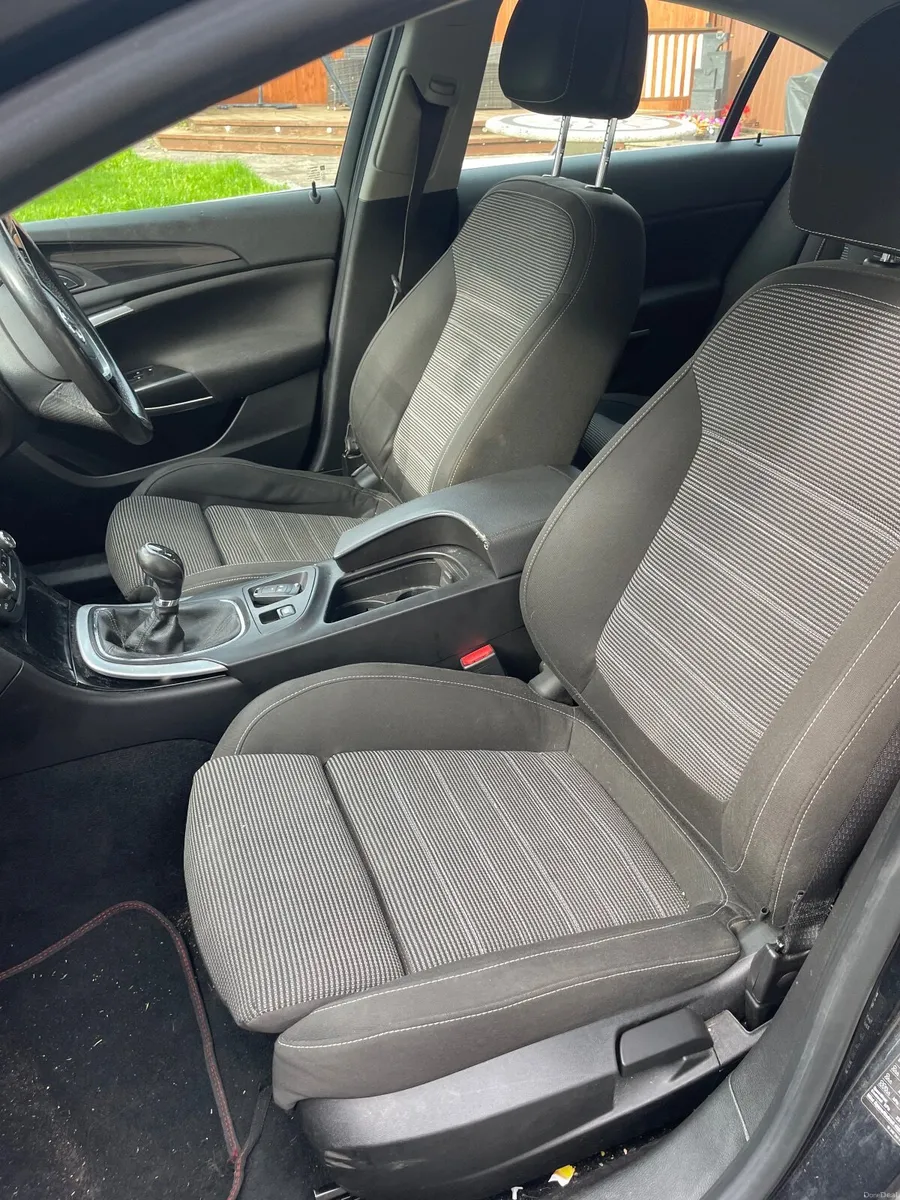 Vauxhall Insignia 2011 Nct / Tax - Image 4