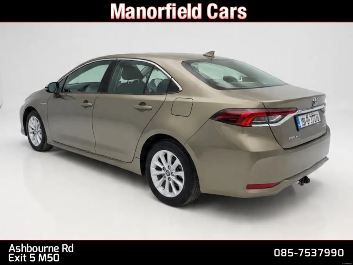 2019 Toyota Corolla Luna 1.8 Petrol Hybrid Auto - Image 6