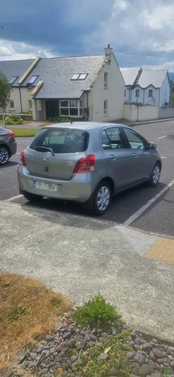 Toyota yaris mint condition - Image 4