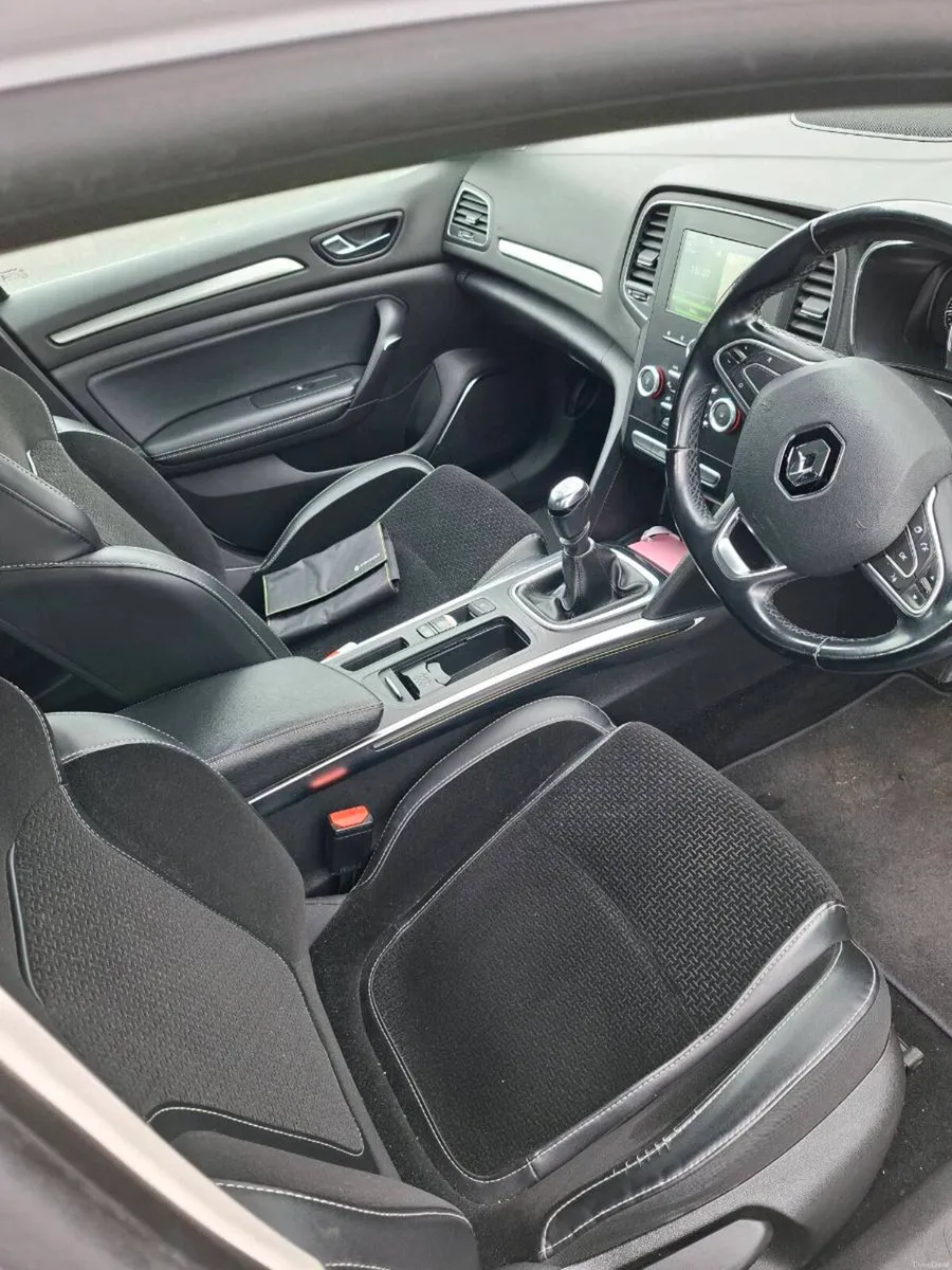 RENAULT MEGANE 2017 - Image 5