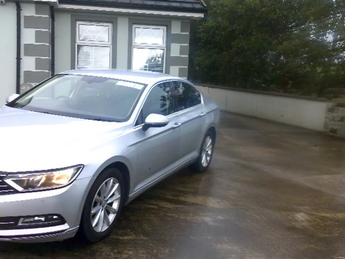 Volkswagen Passat 2016 - Image 6