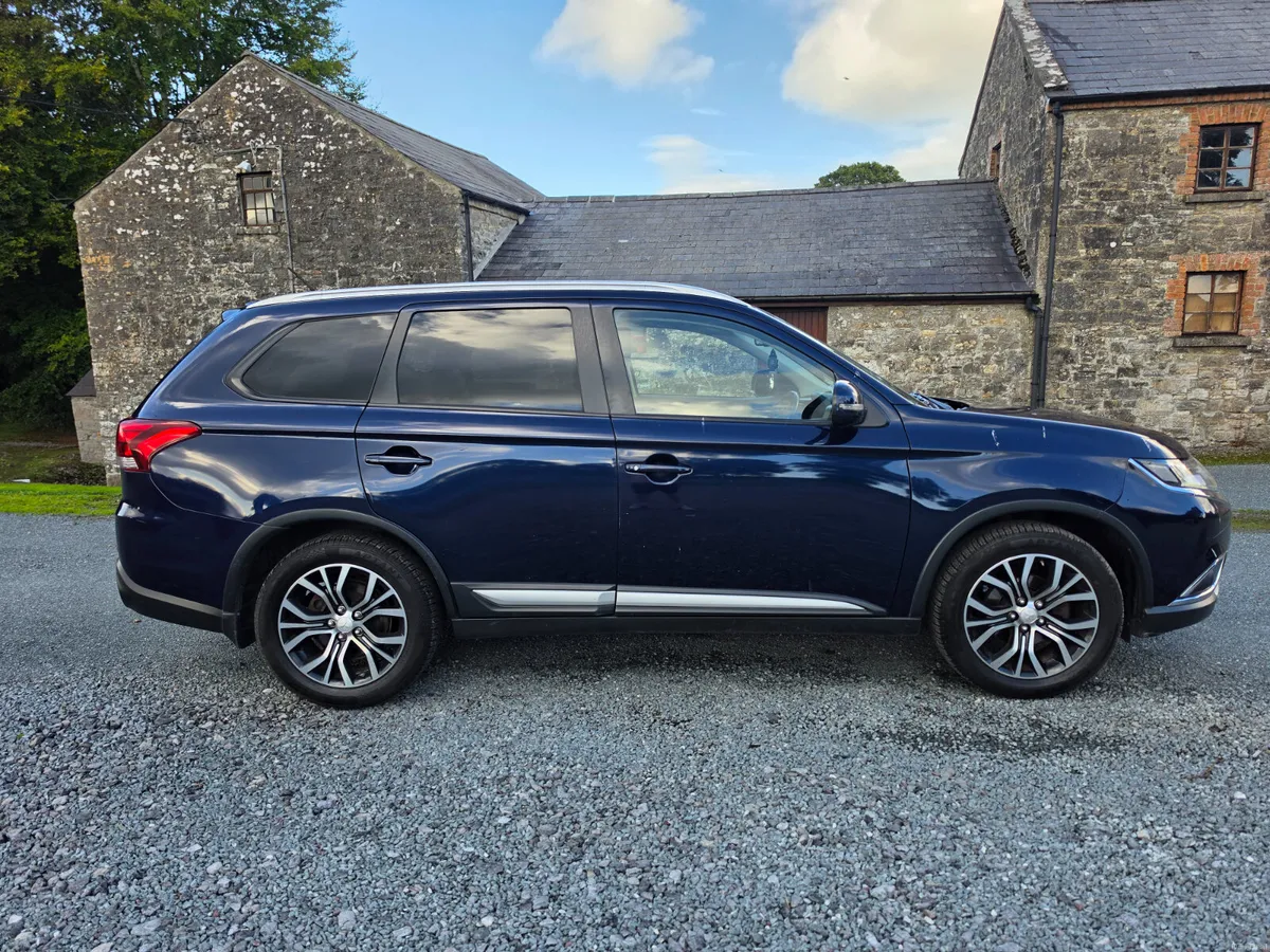 Mitsubishi Outlander 2016 ( new NCT today ) - Image 4