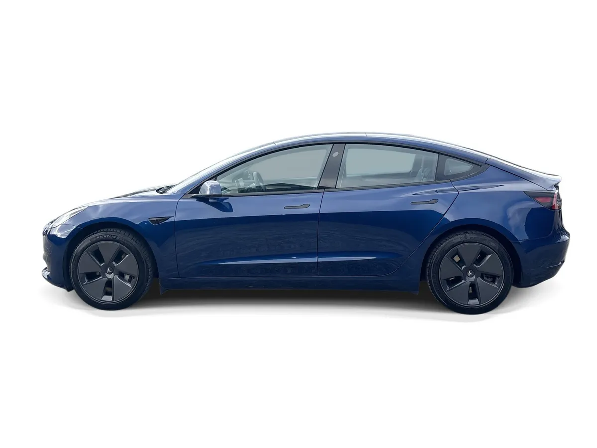 Tesla Model 3 2023 - Image 6