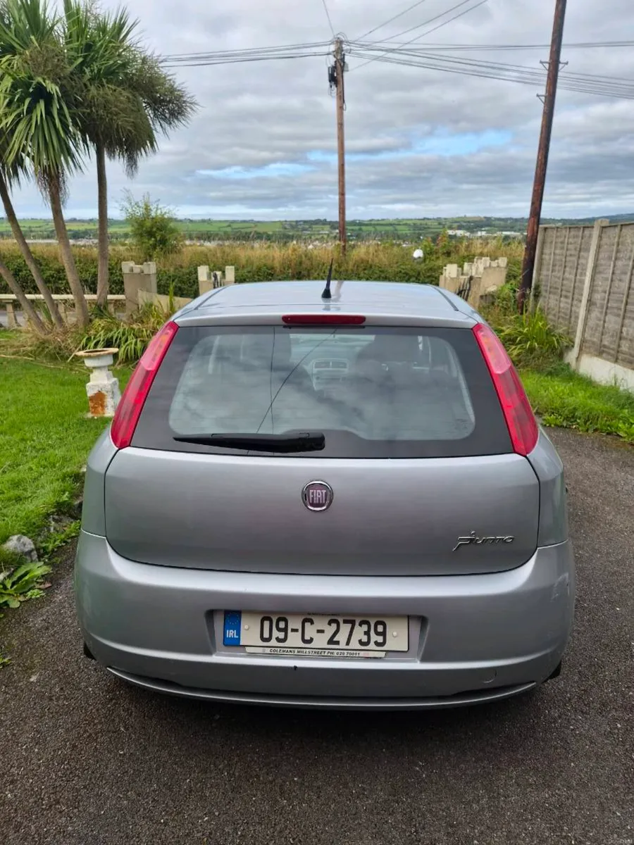 Fiat Punto 2009 - Image 2