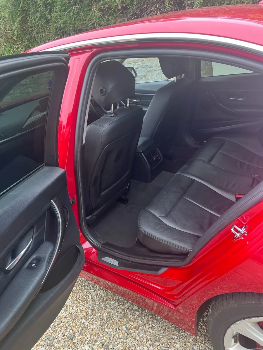 BMW 3 Series - Image 6