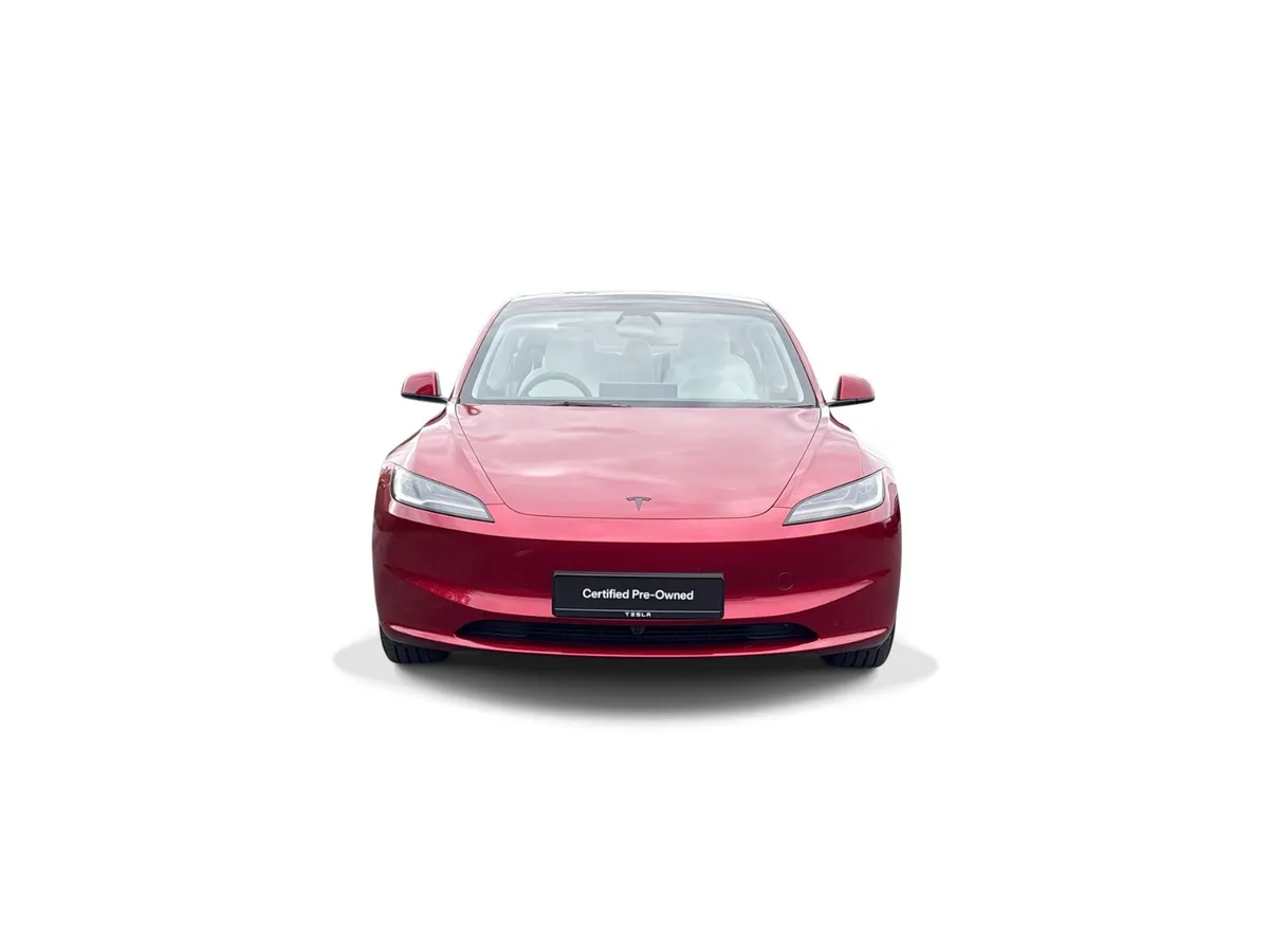 Tesla Model 3 2026 - Image 2