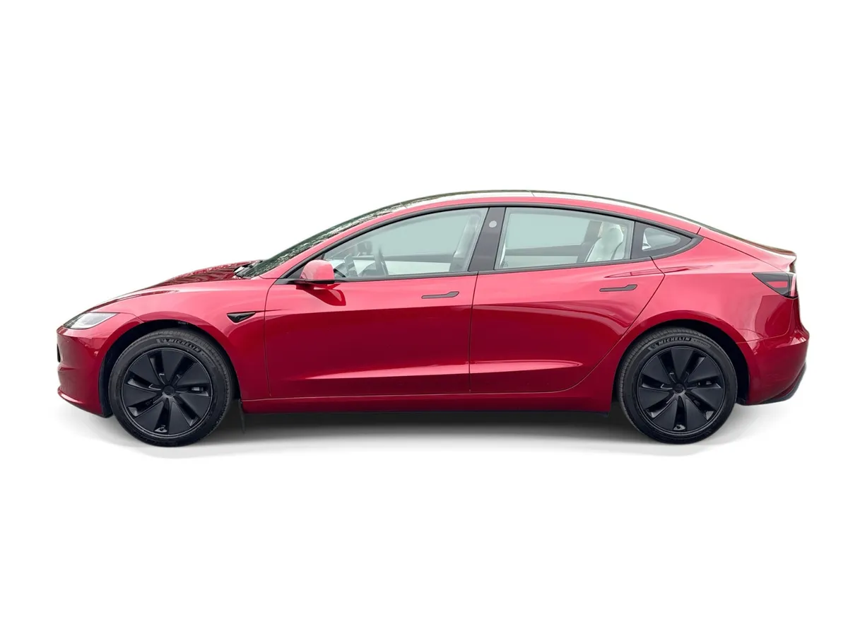 Tesla Model 3 2026 - Image 6