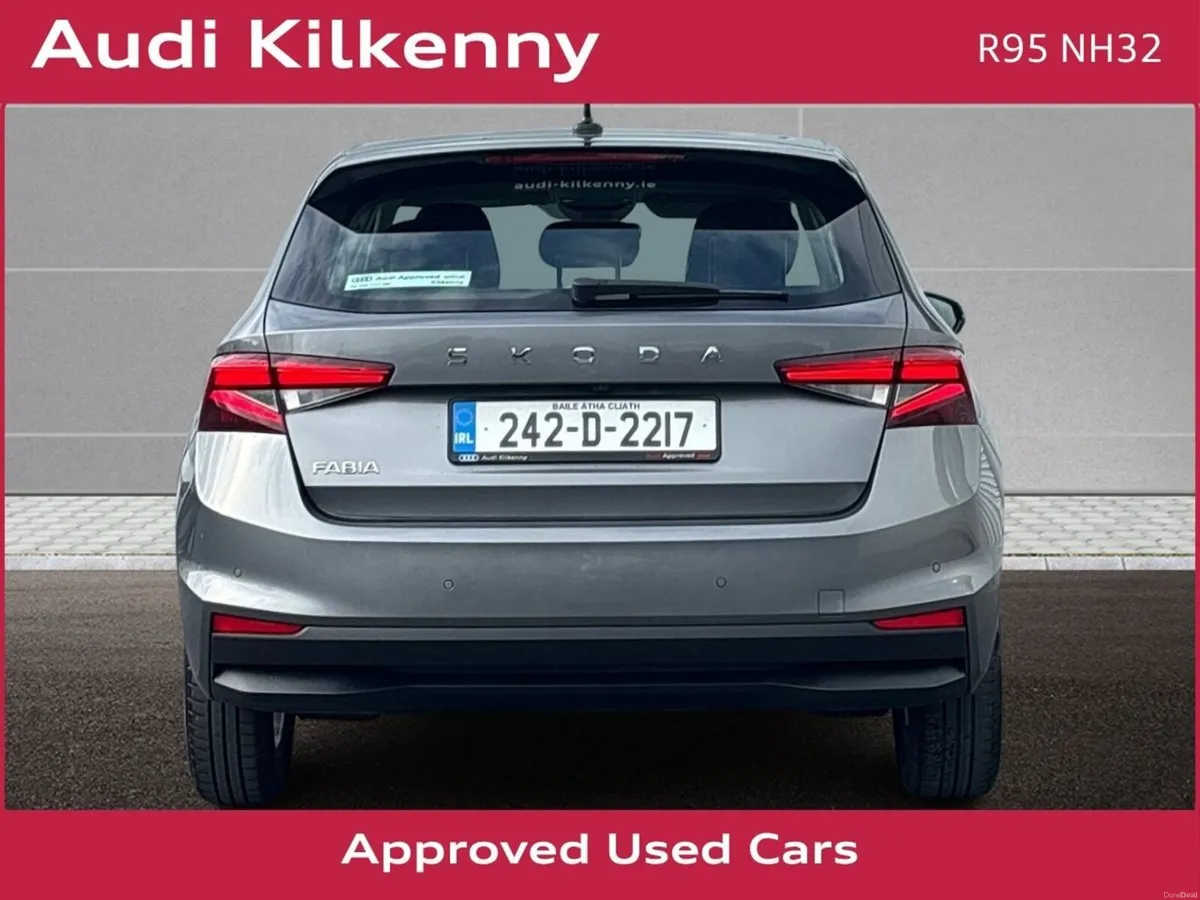 Skoda Fabia SELECTION 1.0 80 BHP 5DR *1 OWNER - PR - Image 4