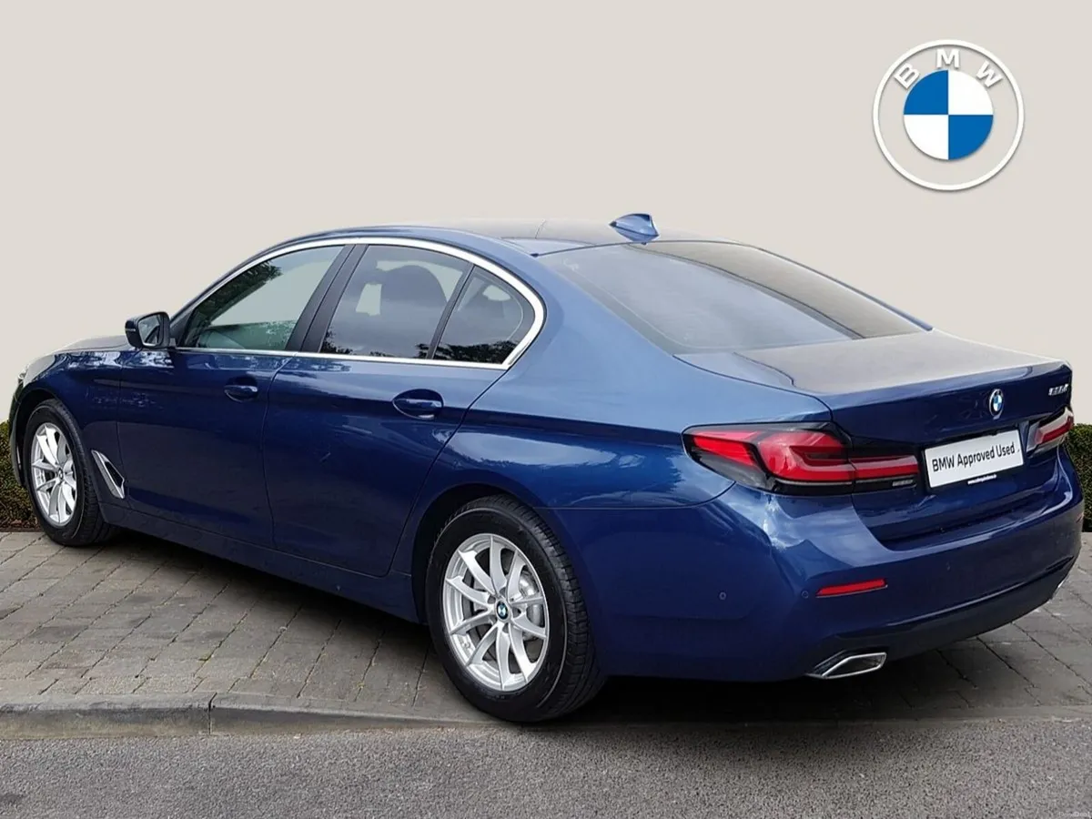 BMW 5-Series 520d SE - Image 2