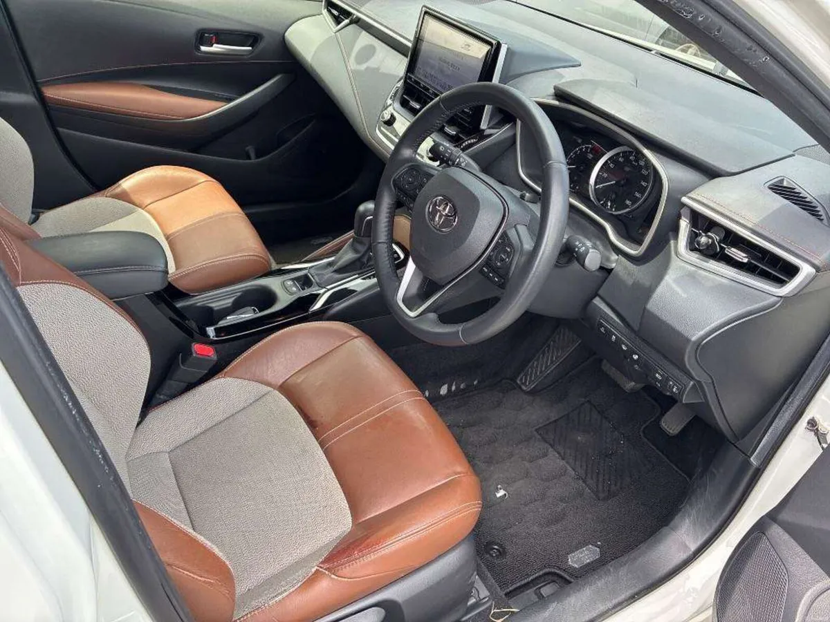 TOYOTA COROLLA GZ SPORT 1.8 PETROL HYBRID 2018 - Image 4