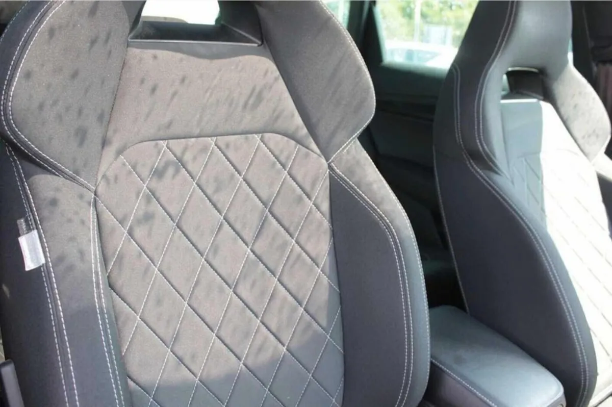 202 Skoda Karoq 1.6 TDI DSG SPORTLINE - Image 3