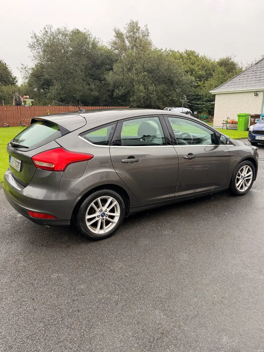 Car - Image 4