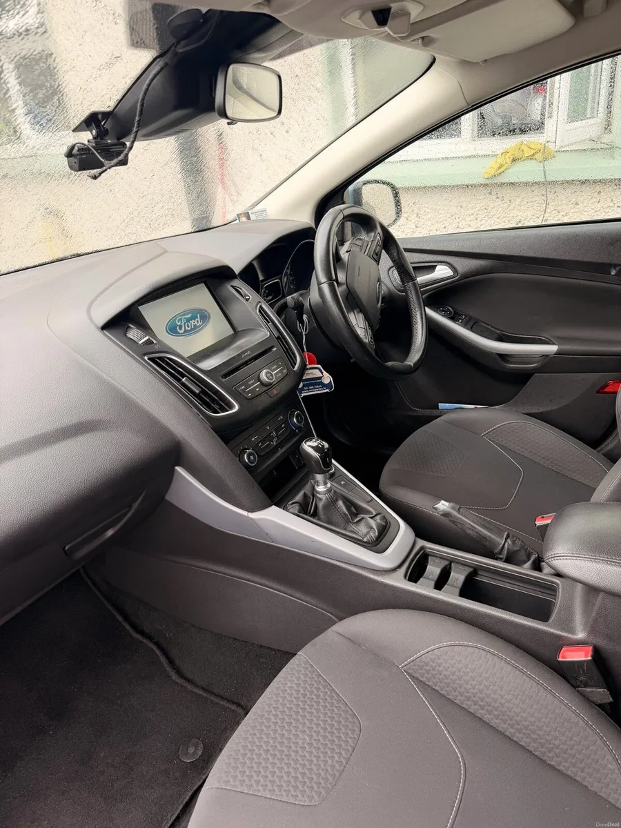 Car - Image 6