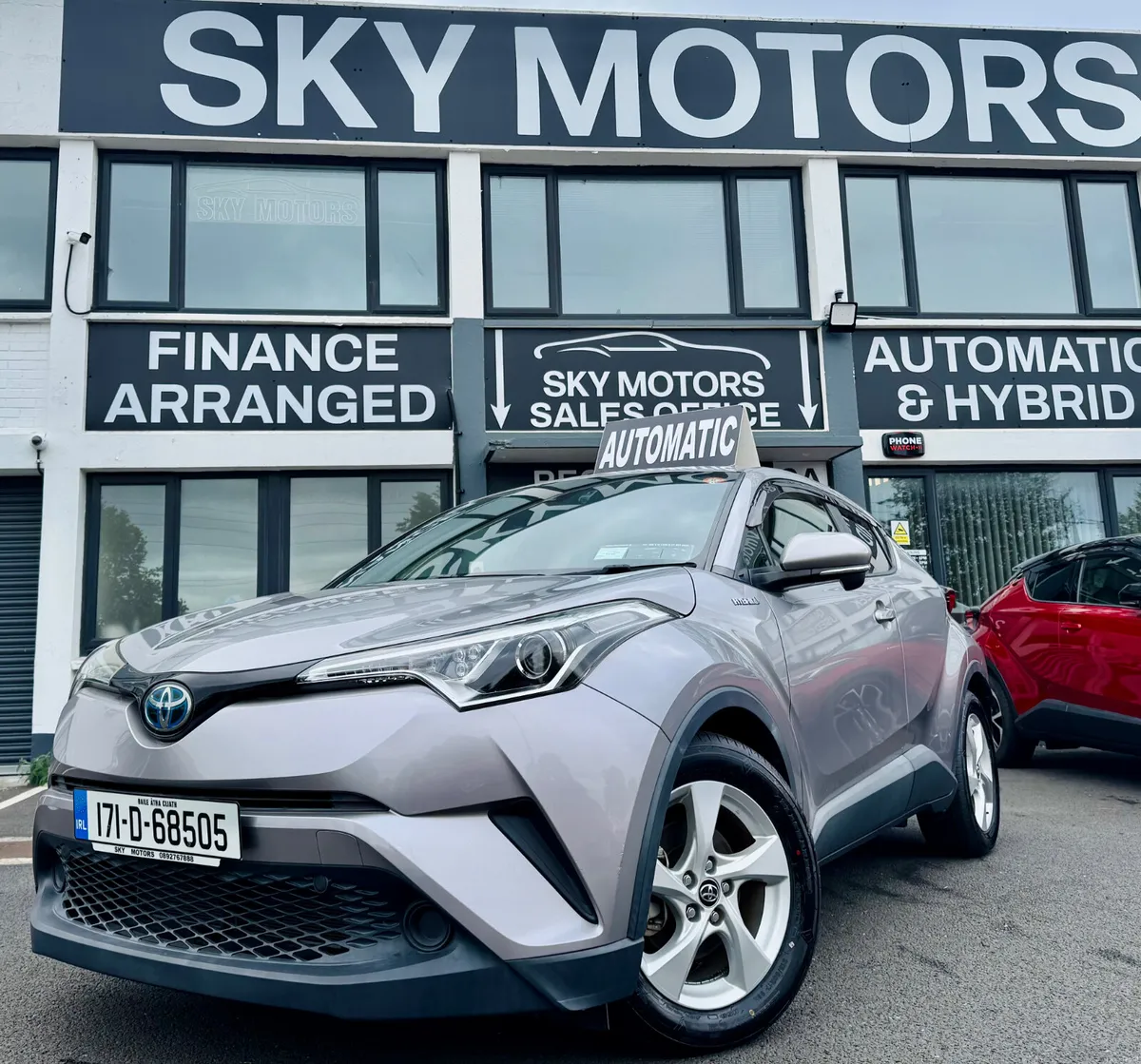 Toyota C-HR 2017 - Image 1