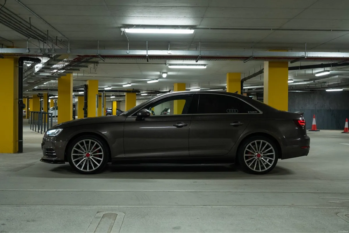 Audi A4 b9 2017 - Image 3