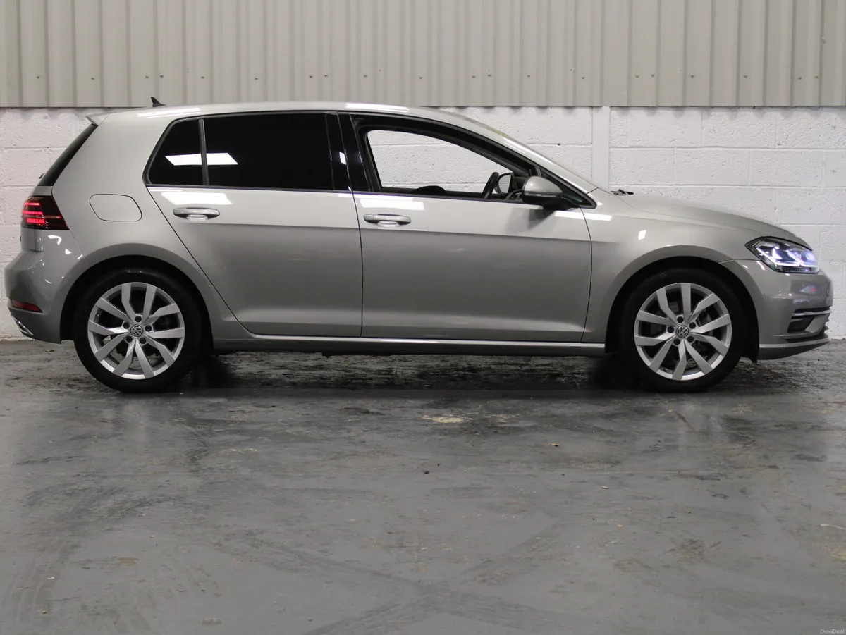 2018 Volkswagen Golf - Image 5
