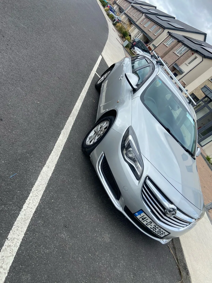 Vauxhall Insignia Estate - Image 1