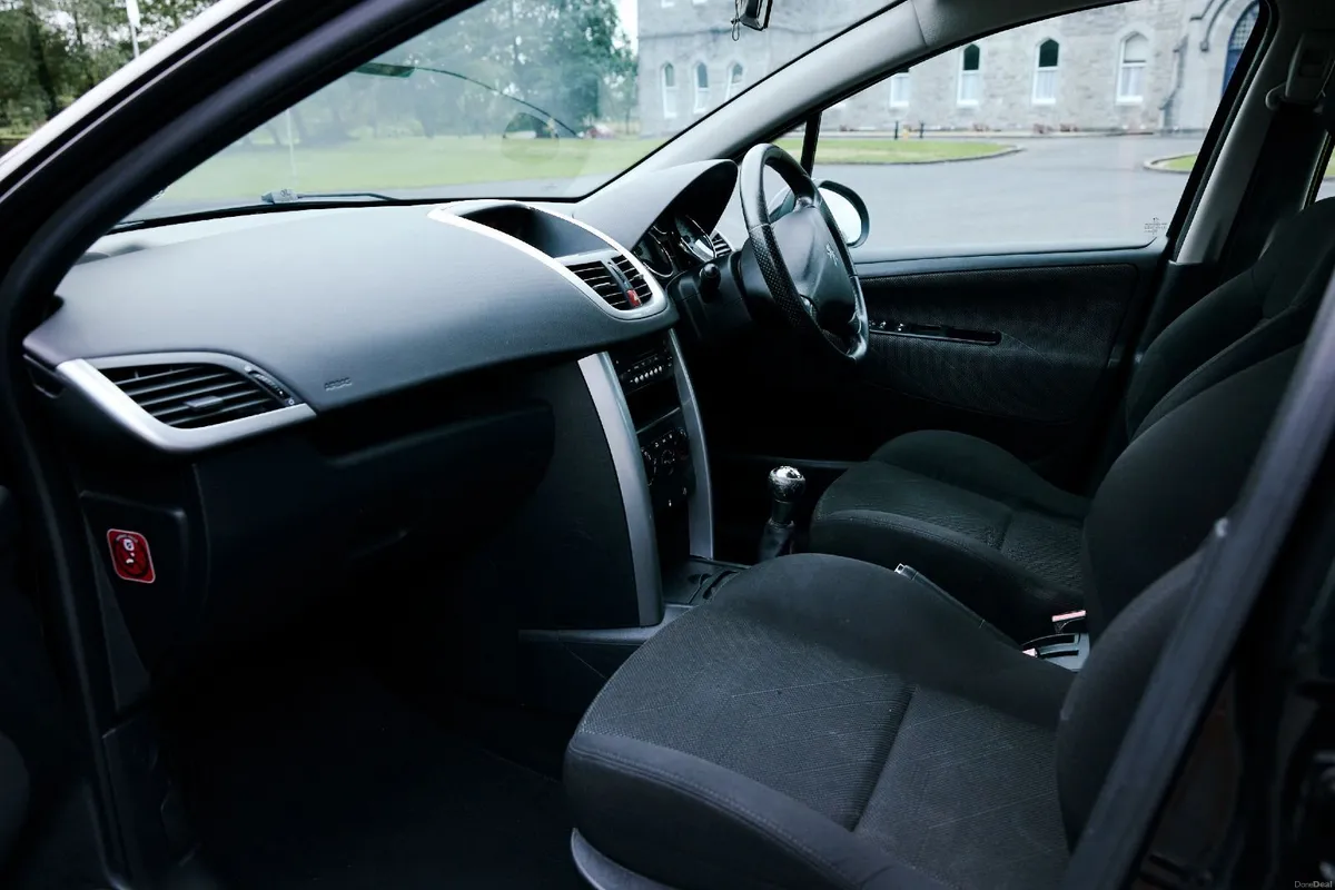 Peugeot 207 2009 - Image 4
