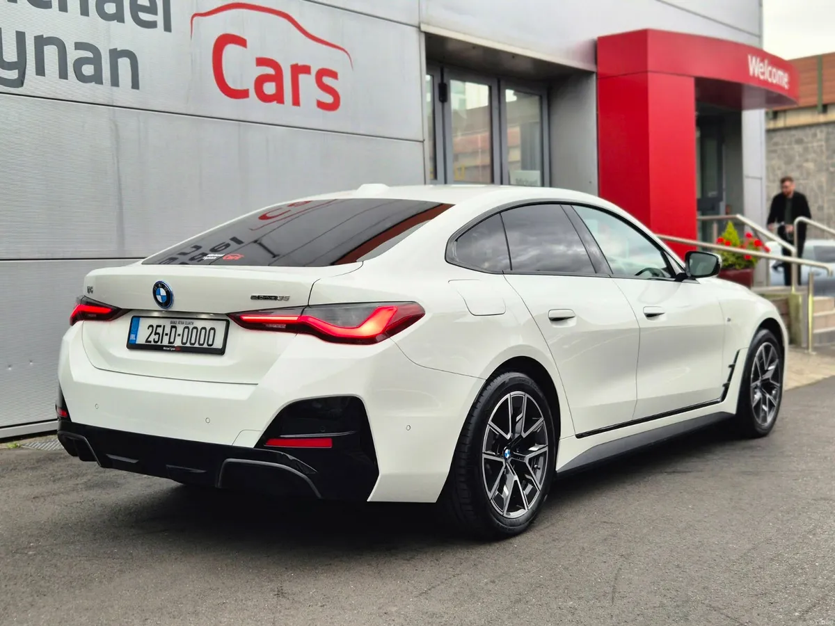 2025 BMW i4 35 M Sport, CarPlay, 360 Camera - Image 5