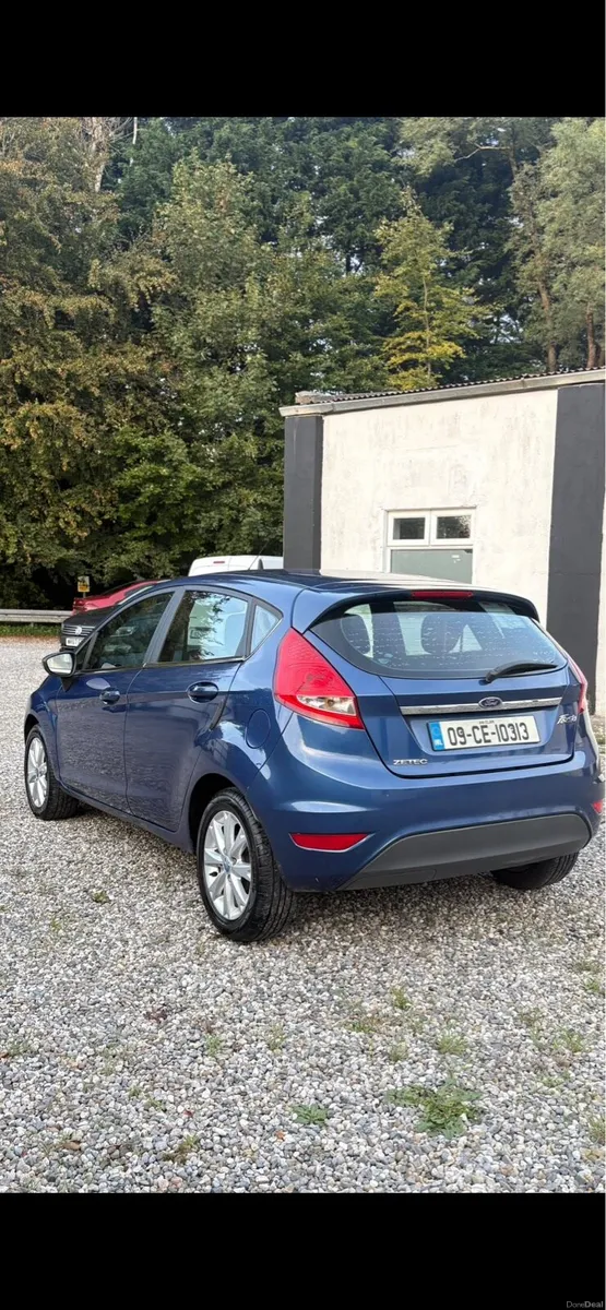 2009 Ford Fiesta - Image 4