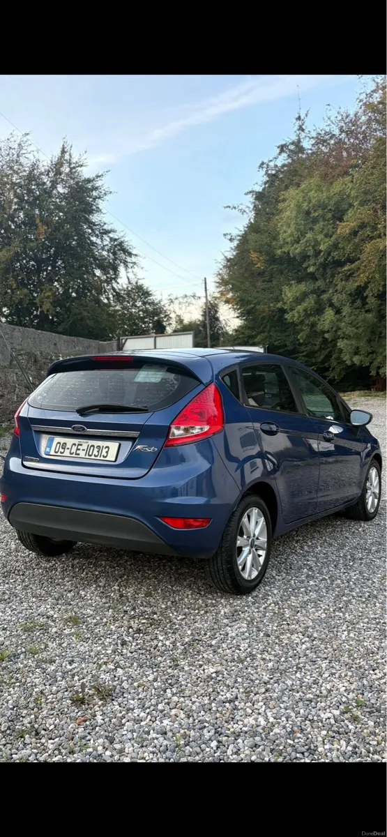 2009 Ford Fiesta - Image 5