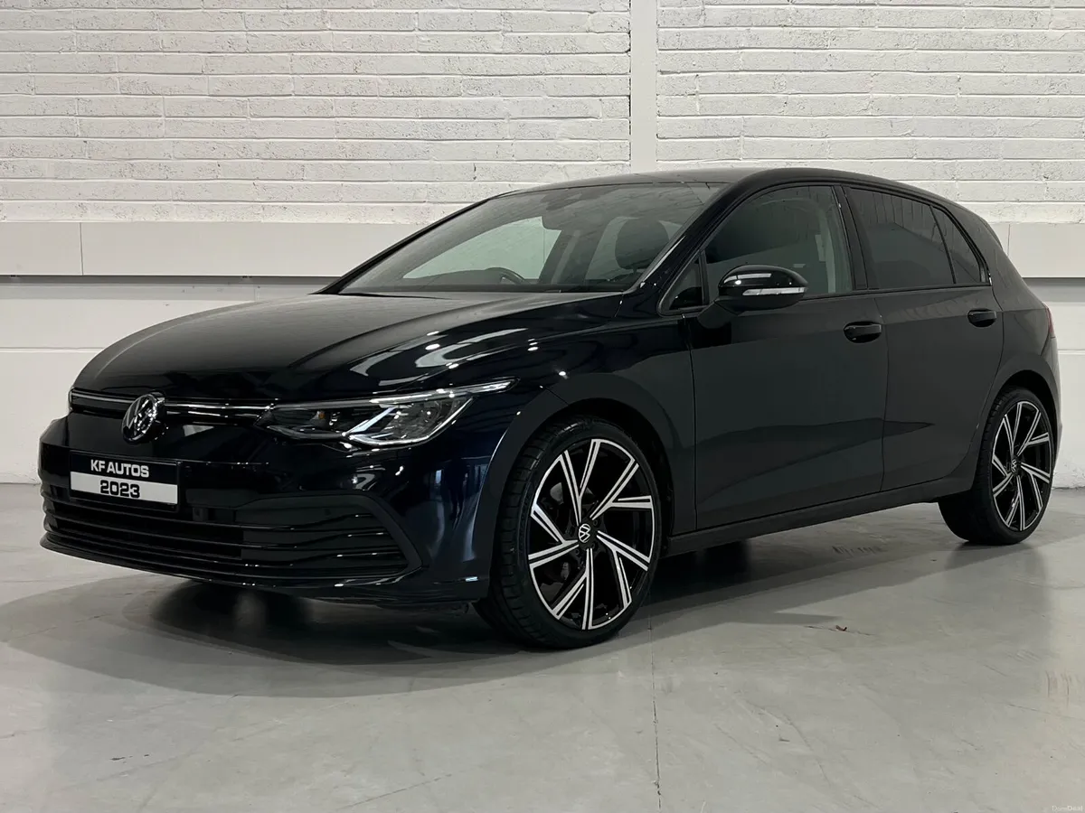 Volkswagen Golf Life 2.0TDI 115bhp 5dr Auto - Image 1