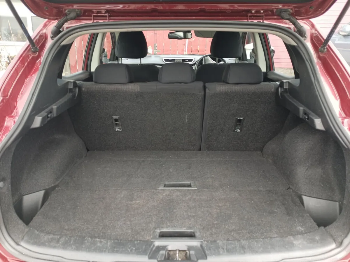 Nissan Qashqai 2015 - Image 3