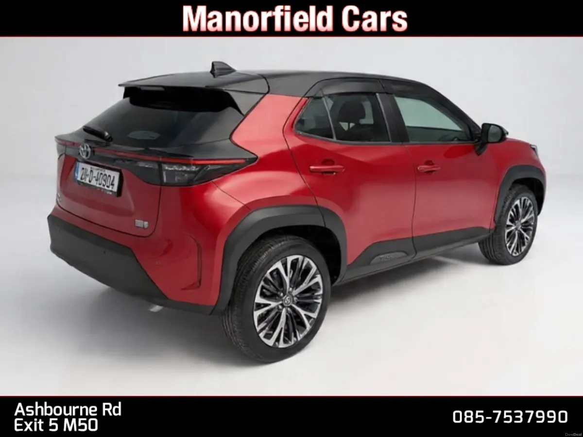 2021 211 Toyota Yaris Cross Luxry Hybrid Auto SUV - Image 4