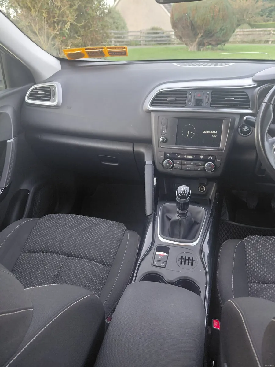 car for sale - Image 5