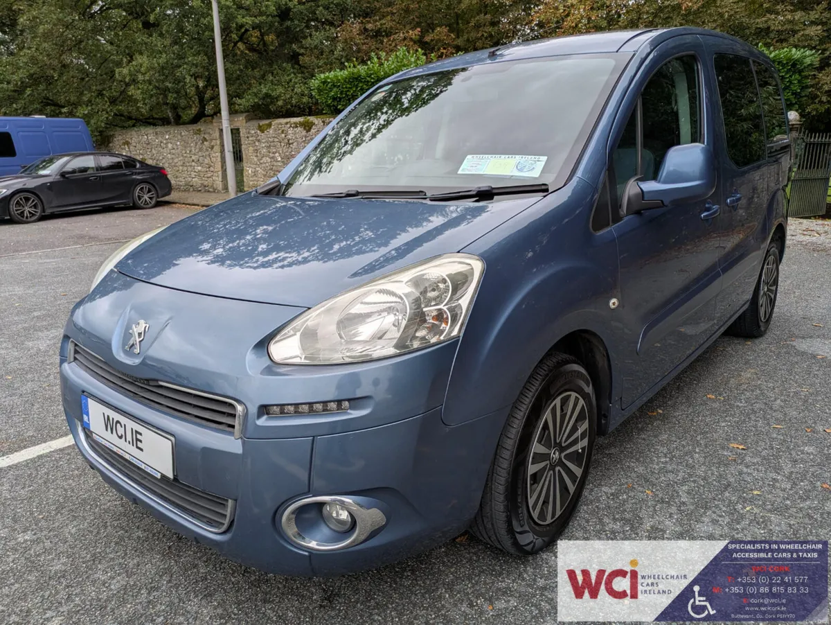 2015 Peugeot Partner Wheelchair Accessible - Image 3