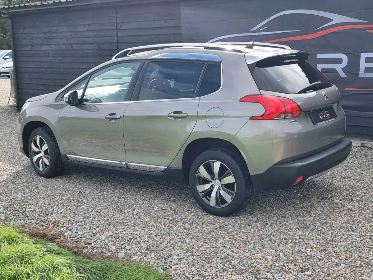 PEUGEOT 2008 - Image 4