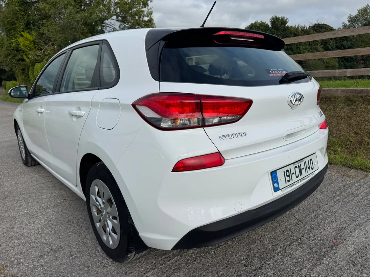 Hyundai i30 2019,Diesel,Manual - Image 6